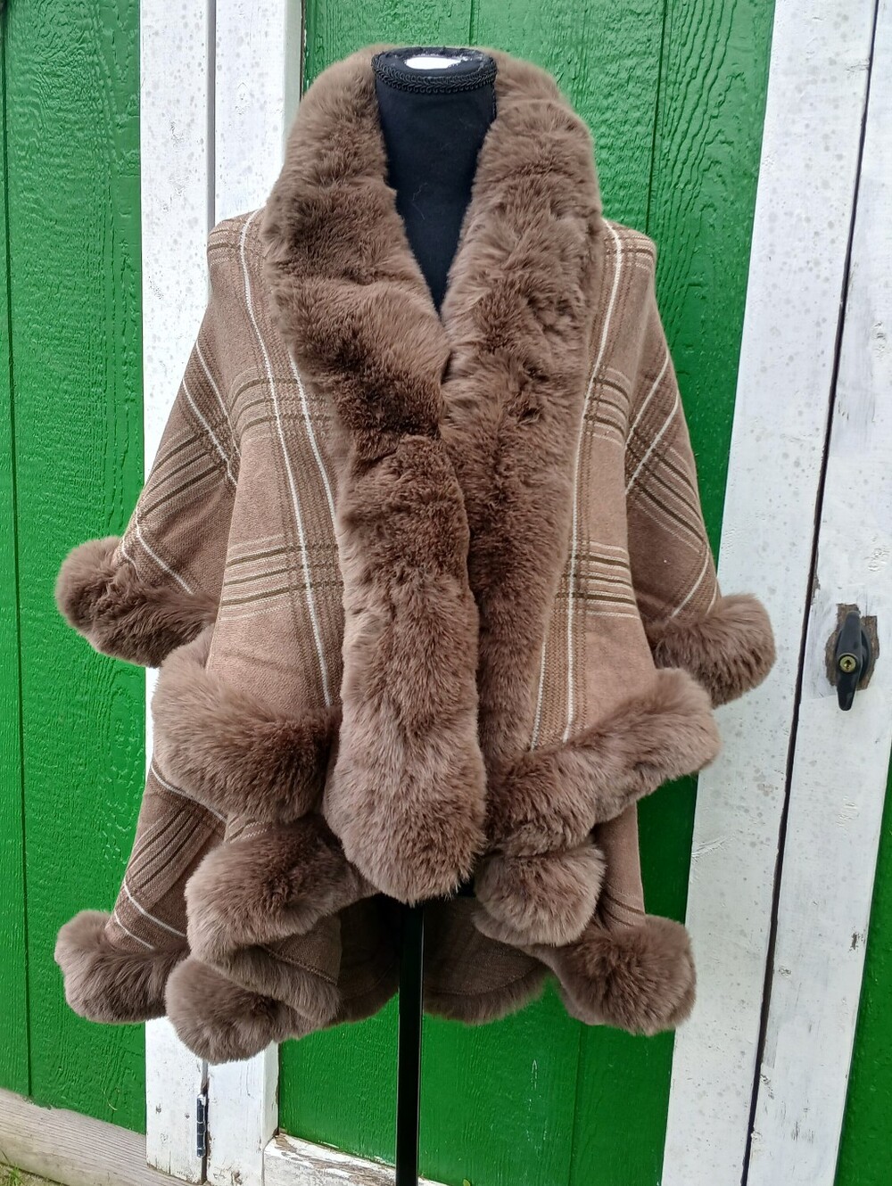 Magnificent Mocha Plaid Wrap Jacket With Faux Fur Accents - Picture 9 of 16